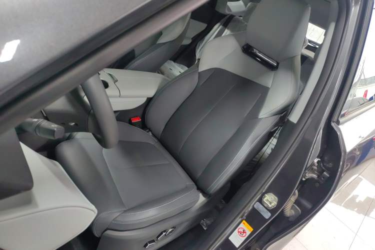 Used Changan UNI-Z 2025 1.5T Premium Edition