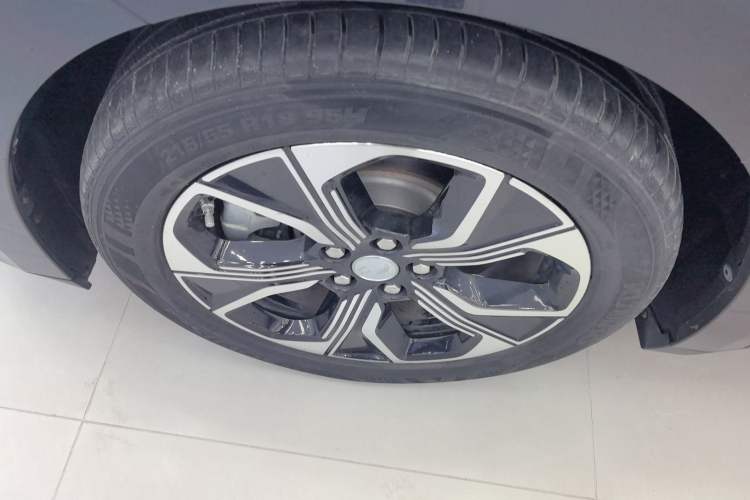 Used Hongqi E-QM5 2021 Charging Version Flagship Edition
