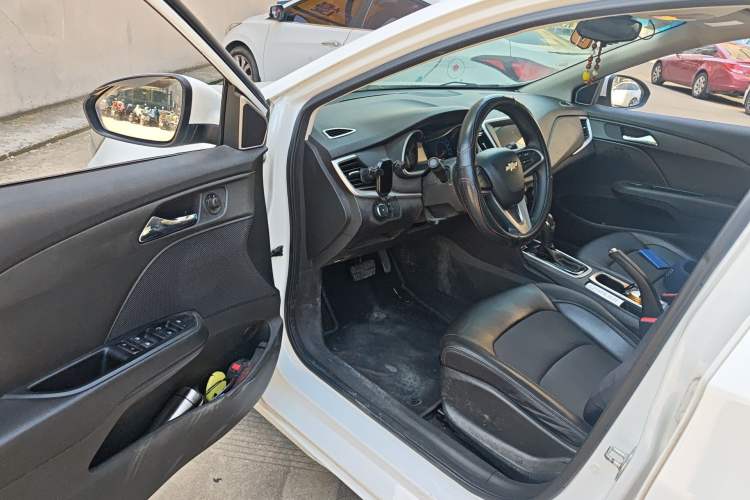 Used Chevrolet Cavalier 2016 1.5L Automatic Xinyue Edition Driver Seat