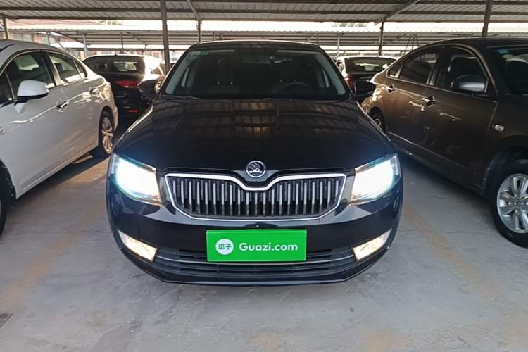 Used Skoda Octavia 2015 1.6L Automatic Yijun Edition
