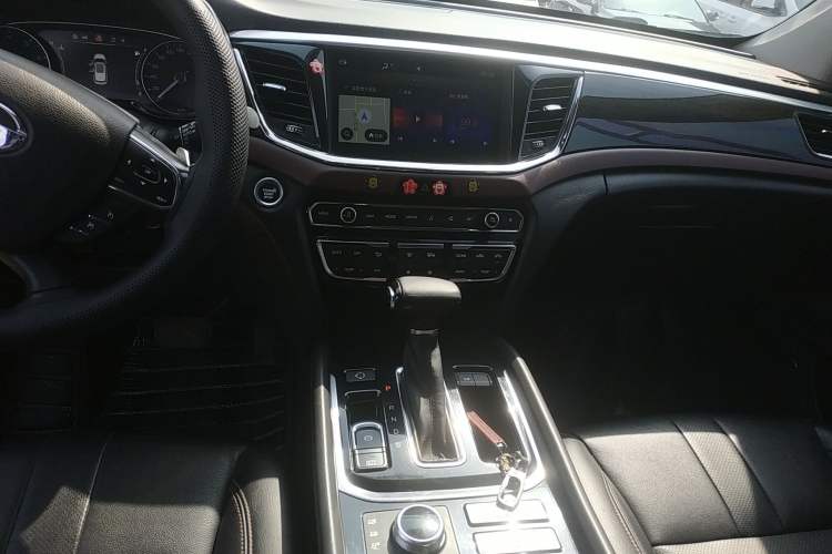Used GAC Trumpchi GS8 2017 320T Four-Wheel Drive Luxury Smart Connectivity Version (7 Seats)