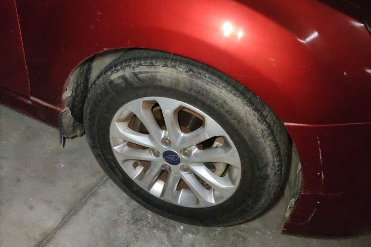 Used Ford Focus 2011 Hatchback 1.8L Automatic Fashion Edition
