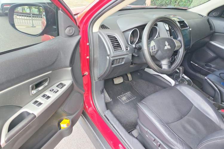 Used Mitsubishi ASX 2016 2.0L CVT Two-Wheel Drive Navigation Edition
