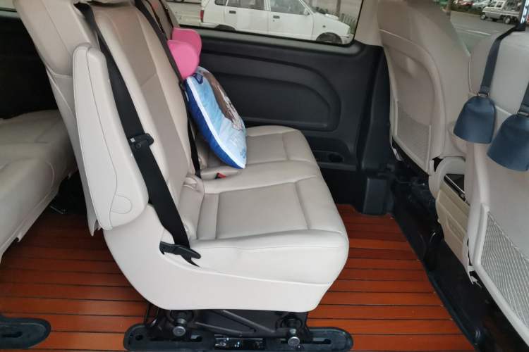 Used Mercedes-Benz Vito 2021 2.0T Elite Version 7 Seats