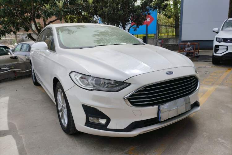 Used Ford Mondeo 2020 EcoBoost 180 Stylish Model Front Right 45 Deg