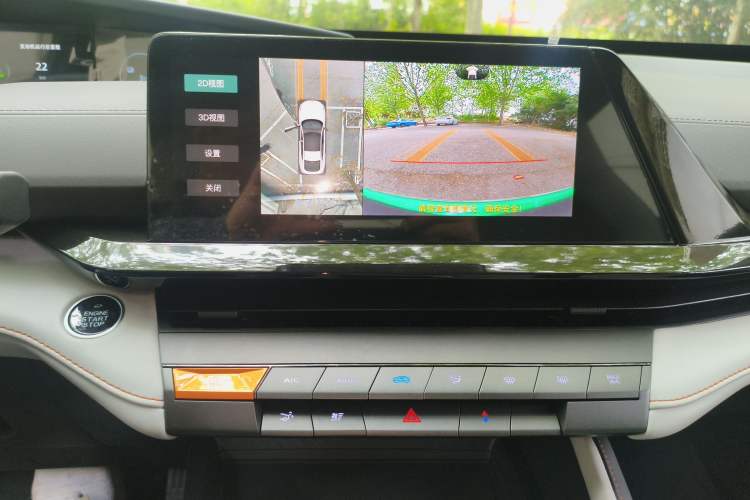 Used CHANGAN UNI-V iDD 2024 Blue Whale Smart Electric iDD 136km ZhiKu Model Audio And AC Panel