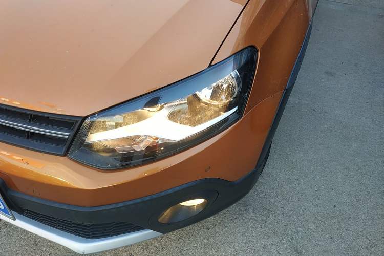 Used Volkswagen Polo 2016 1.6L Cross Polo Automatic