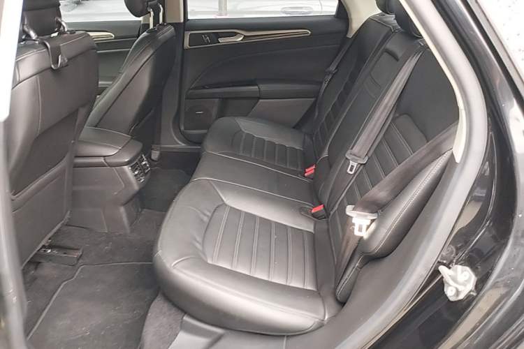 Used Ford Mondeo 2013 2.0L GTDi 200 Luxury Model
