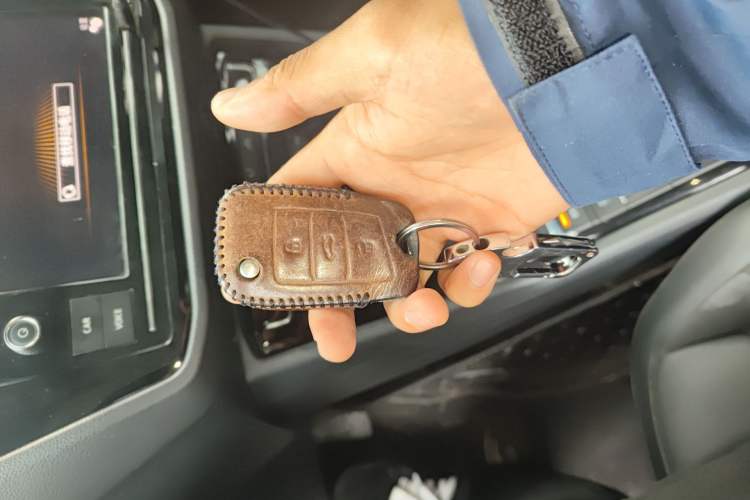 Used Volkswagen Tiguan L 2018 Facelift 330TSI Automatic Two-Wheel Drive Luxury Edition Vehicle Key