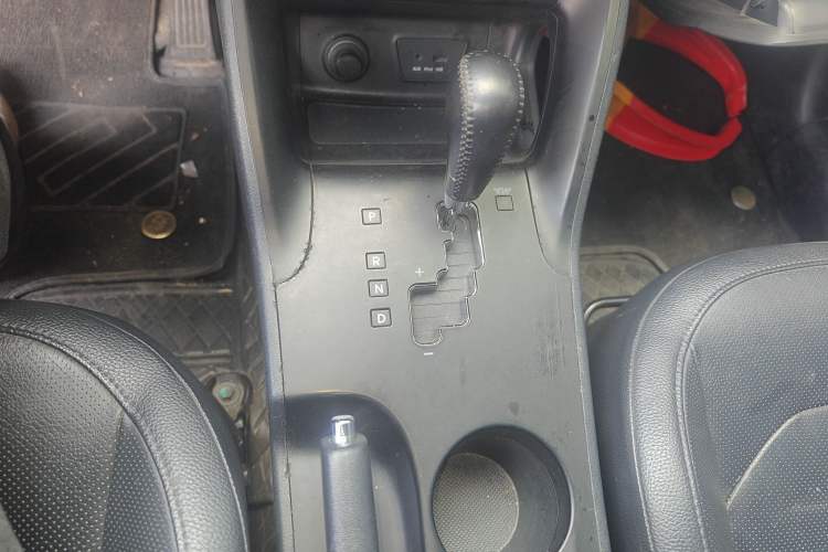 Used Hyundai ix35 2015 2.0L Automatic 2WD Smart Version China V Standard
