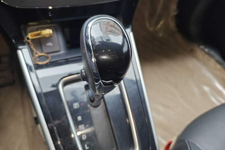 Used Nissan Sylphy 2018 1.6XV CVT Deluxe Edition Gear Lever