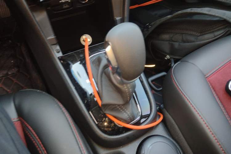 Used Buick Encore 2018 18T Automatic Two-Wheel Drive Urban Elite Model
