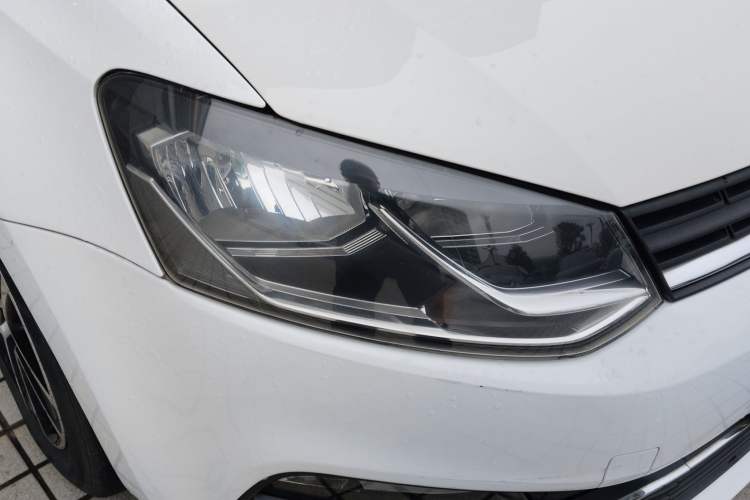 Used Volkswagen Polo 2014 1.6L Automatic Comfort Edition