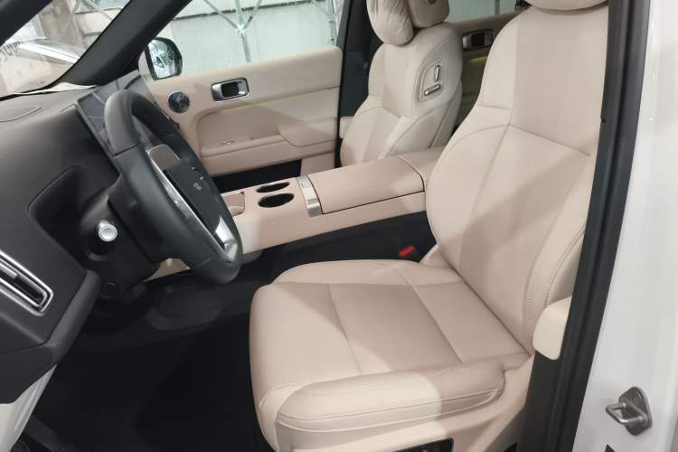 Used Li Auto L7 2025 Ultra Smart Refreshed Edition
