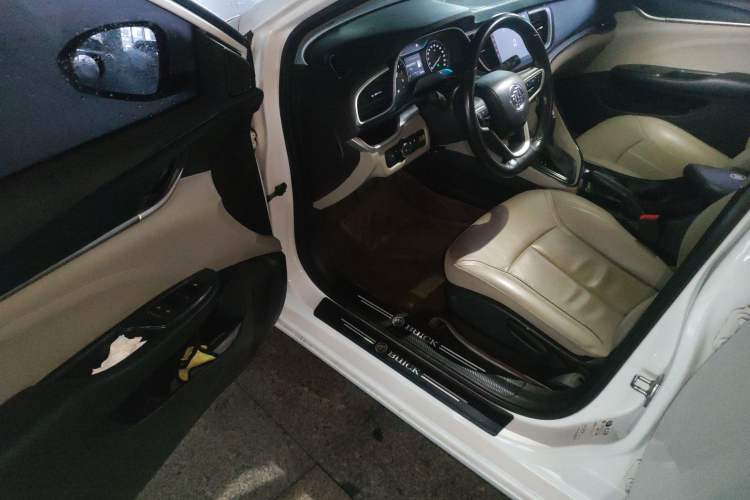 Used Buick GT 2018 15T Dual-Clutch Elite Model China V Standard
