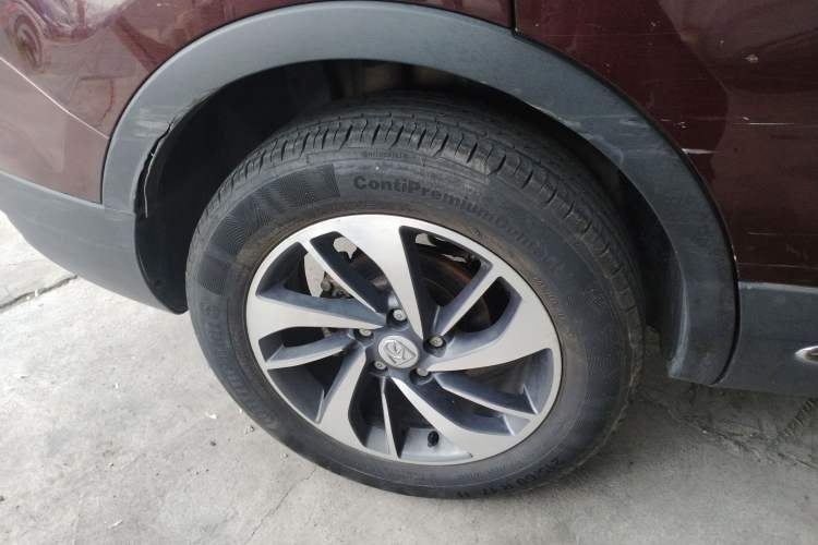 Used Baojun 560 2016 1.8L Manual Luxury Edition Exterior 5