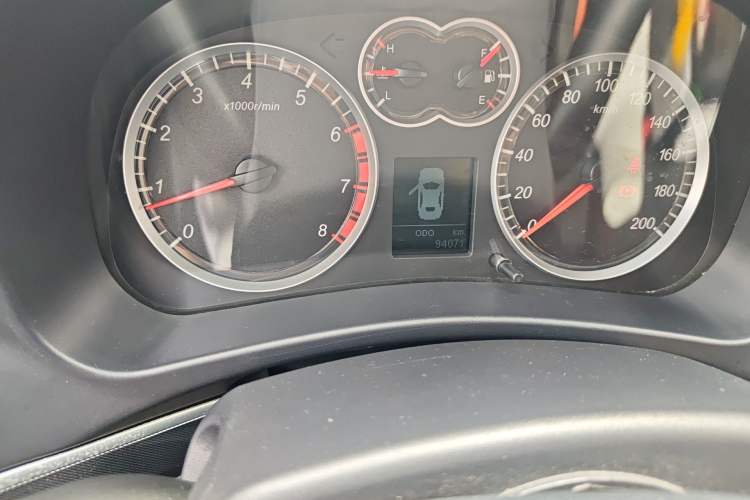 Used Haval H5 Classic 2013 Zhizun Edition 2.0T Manual 4x4 Elite Model Odometer Close Up