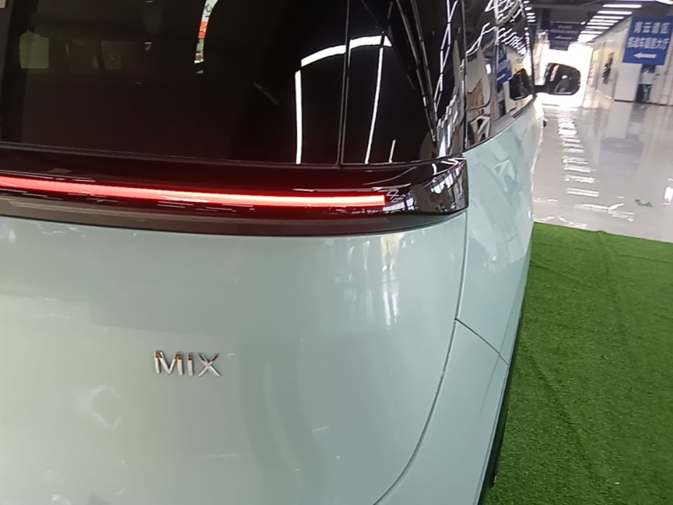 Zeekr MIX 2025 Intelligent Driving Version — снимка 9