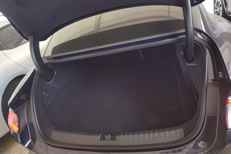 Used Xiaomi Auto SU7 2024 Rear-Drive Long-Range Intelligent Driving Version