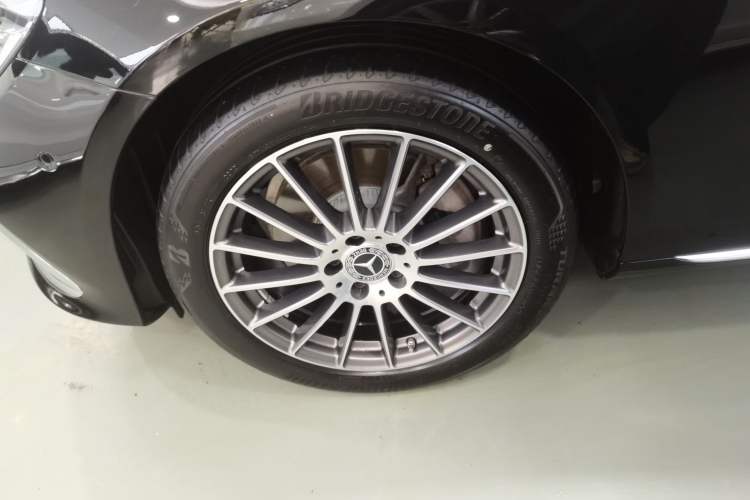 Used Mercedes-Benz E-Class 2023 E 260 L
