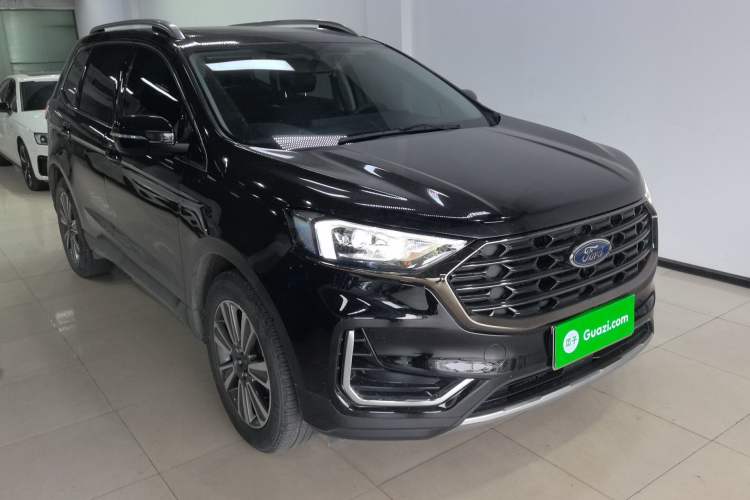 Used Ford Edge 2021 PLUS EcoBoost 245 Two-Wheel-Drive Platinum Edition 5 Seats
