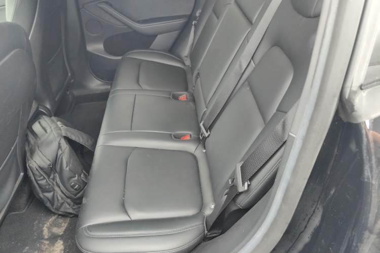 Used Tesla Model Y 2022 Rear-Wheel-Drive Version Left Rear Seat