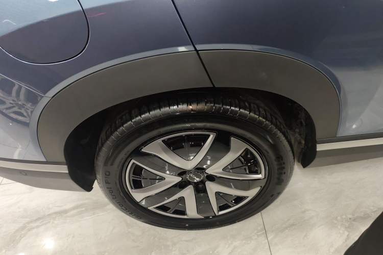 Used BYD Sealion 07 DM-i 2025 150 Flagship+ Edition Right Rear Wheel Hub