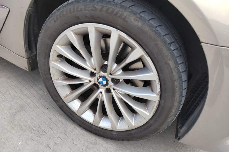 Used BMW 5 Series 2019 525Li Luxury Package
