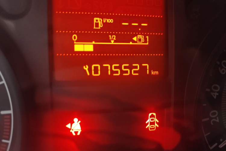 Used Peugeot 301 2014 1.6L Manual Comfort Edition