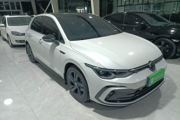 Used Volkswagen Golf 2023 Facelift 280TSI DSG R-Line Lite
