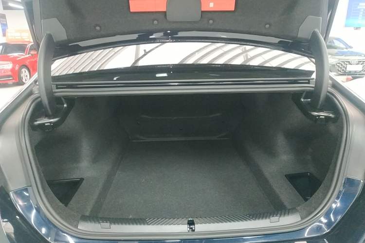 Used BMW 5 Series 2025 530Li Leading Model M Sport Package