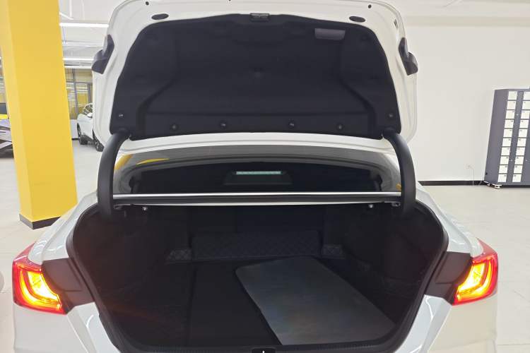 Used Toyota Camry 2024 Dual-Motor 2.0 HXS Sport Plus Edition Trunk