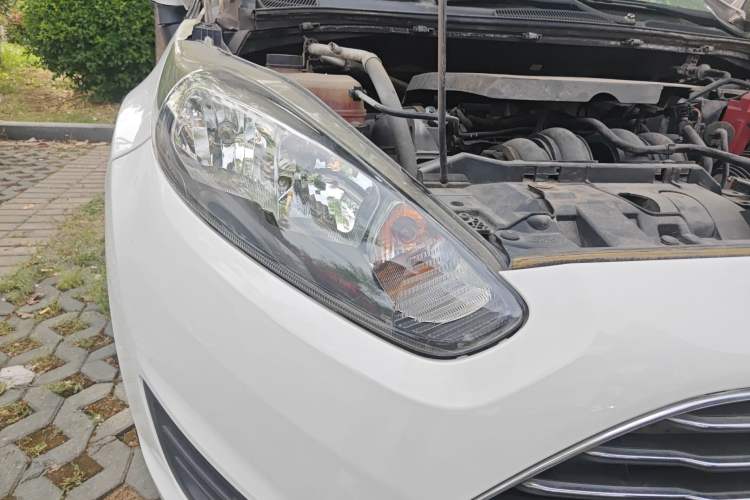 Used Ford Fiesta 2013 Hatchback 1.5L Manual Fashion Edition