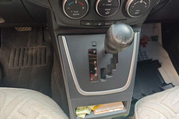 Used Mazda 5 2013 2.0L Automatic Comfort Edition Gear Lever