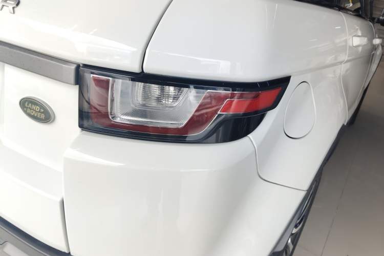 Used Land Rover Range Evoque 2018 240 PS SE Smart Brilliance Edition