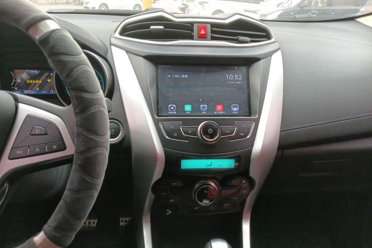 Used BYD Yuan 2017 1.5L Automatic Cool & Connected Model Audio And AC Panel