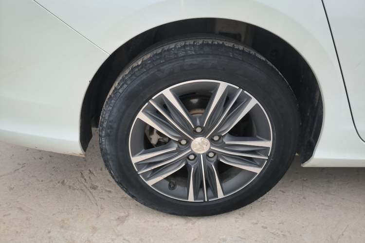 Used Peugeot 308 2016 1.6L Automatic Luxury Edition
