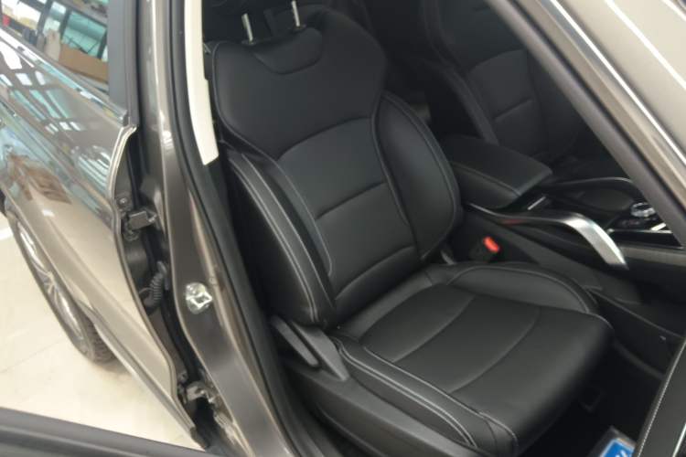 Used Farizon FX 2021 1.8T Smart Connect 5-Seater
