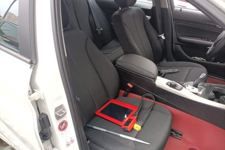 Used BMW 1 Series 2013 Facelifted 118i Leading Edition Right Front Seat