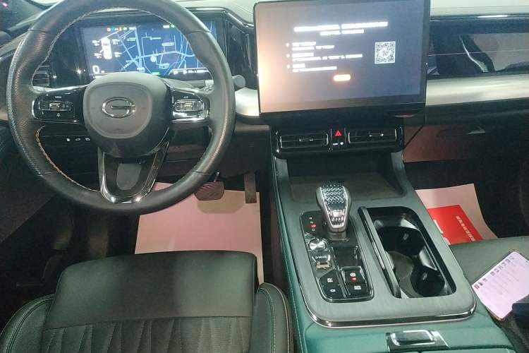 Used GAC Trumpchi GS8 2024 Dual-Motor Series 2.0TM Four-Wheel Drive Premium Edition Audio And AC Panel