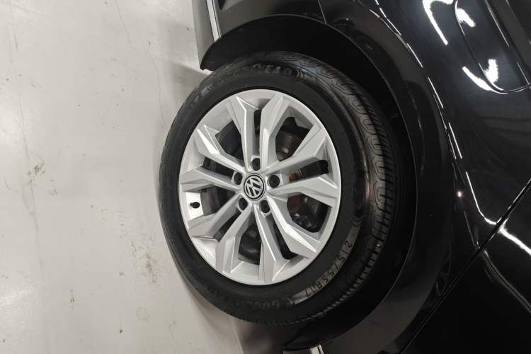 Used Volkswagen Magotan 2019 330TSI DSG Luxury Model China V Standard Exterior 5