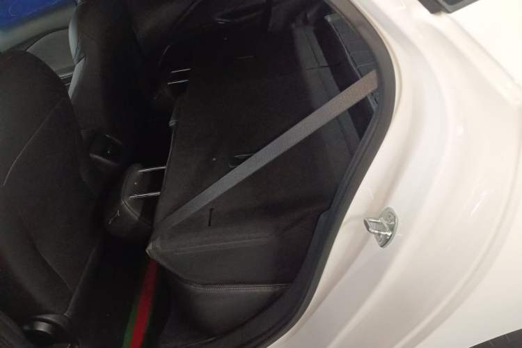 Used Buick Velite 6 2023 430km Range Commuter Version Left Rear Seat