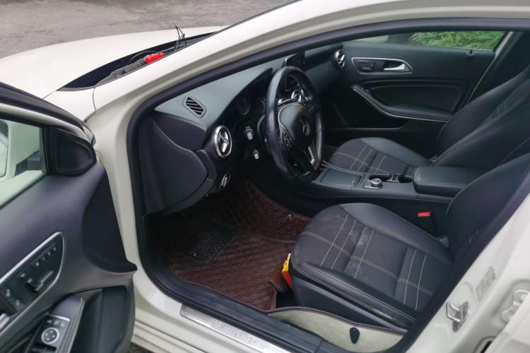 Used Mercedes-Benz A-Class 2013 A 200 Urban Edition