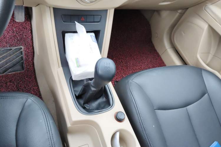 Used Roewe 350 2014 1.5L Manual Xunchi Edition
