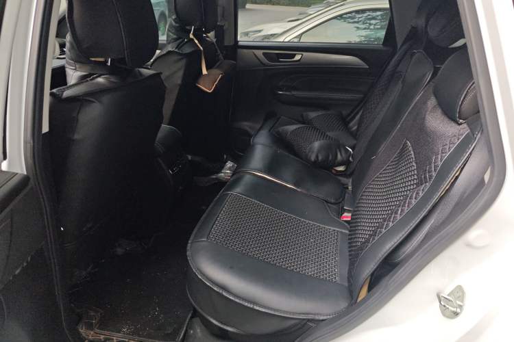 Used Haval M6 2023 PLUS 1.5T Manual Luxury Smart Connectivity Model