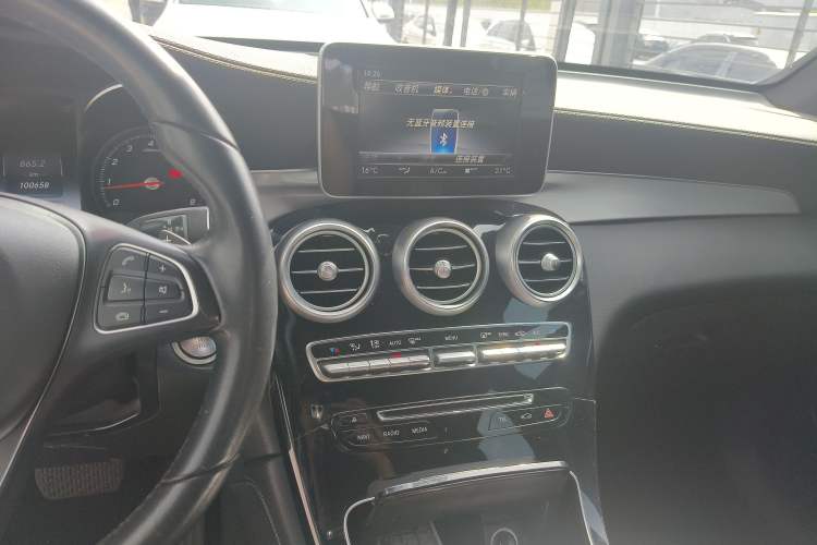 Used Mercedes-Benz GLC 2017 GLC 200 4MATIC Audio And AC Panel