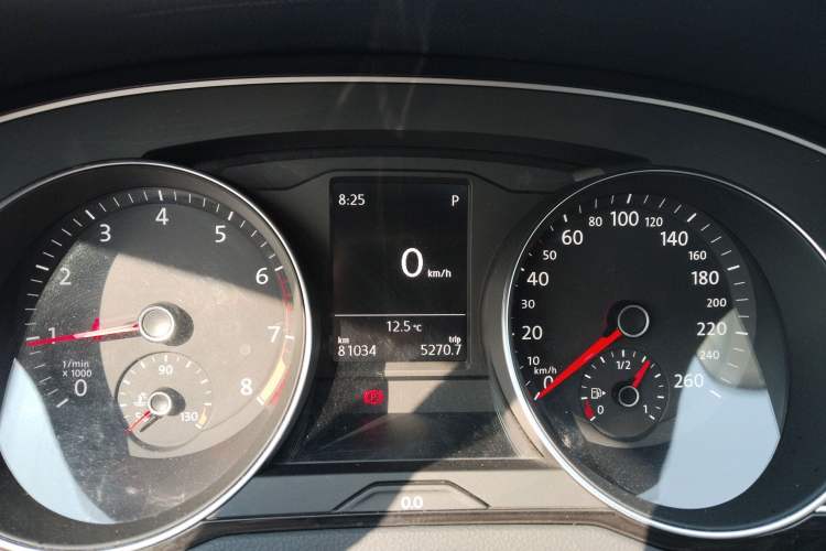 Used Volkswagen Magotan 2018 Facelift 330TSI DSG Luxury Model Instrument Cluster