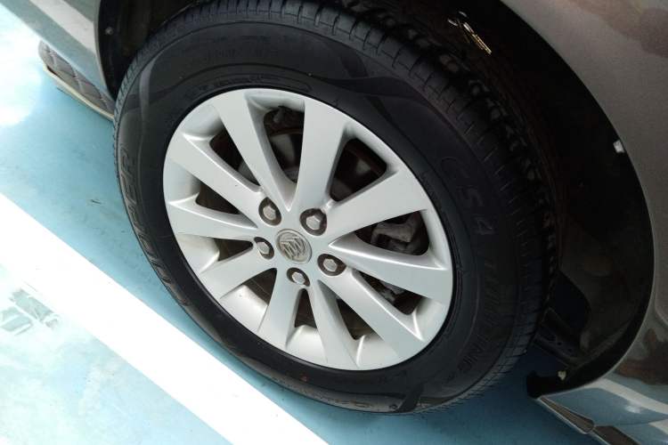 Used Buick GL8 2014 2.4L Classic Edition