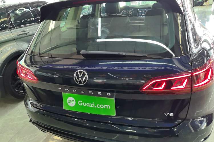 Used Volkswagen Touareg 2021 3.0 TSI Luxury Edition Black Diamond Sport Package Rear