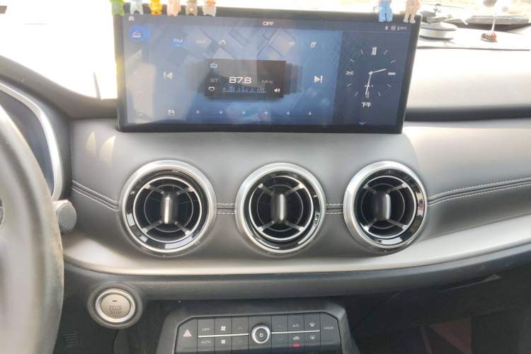 Used Wey VV6 2020 2.0T Two-Wheel Drive Smart Protection+
